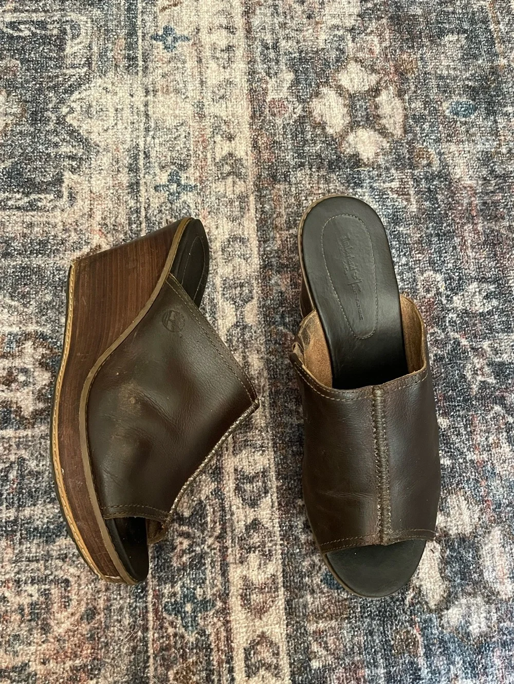 Leather wedge heels